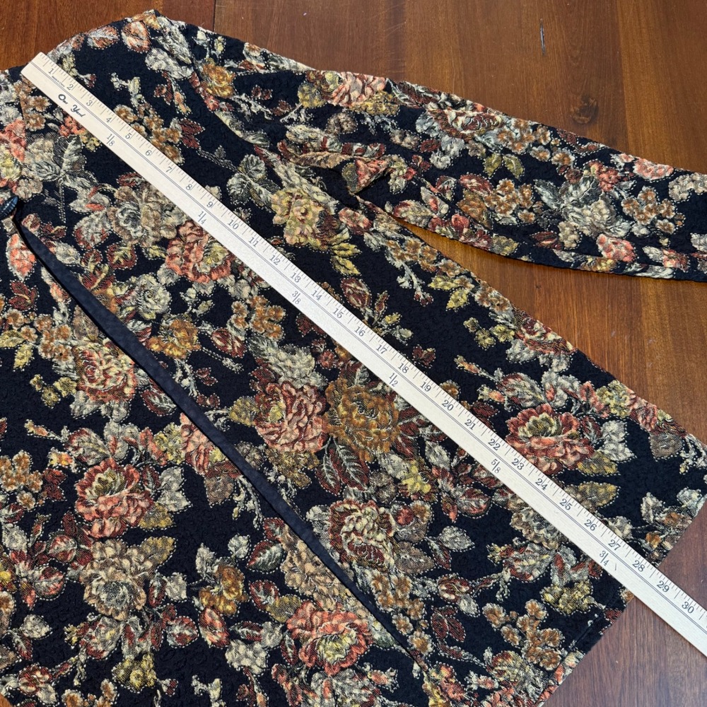 Coldwater Creek Womens Jacket Large Black Floral Tapestry Toggle Vintage Boho - Picture 10 of 10